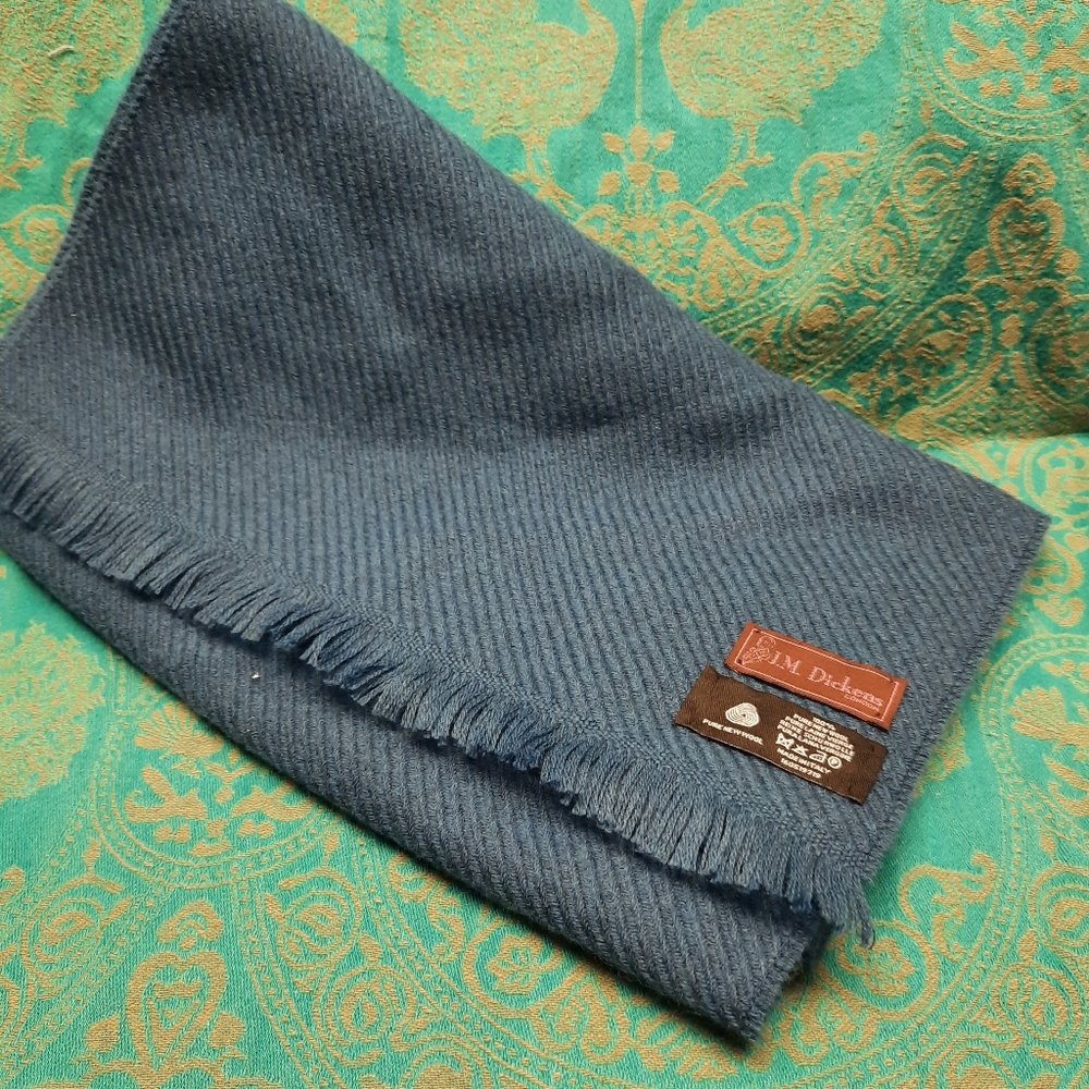 J.M. Dickens Wool scarf